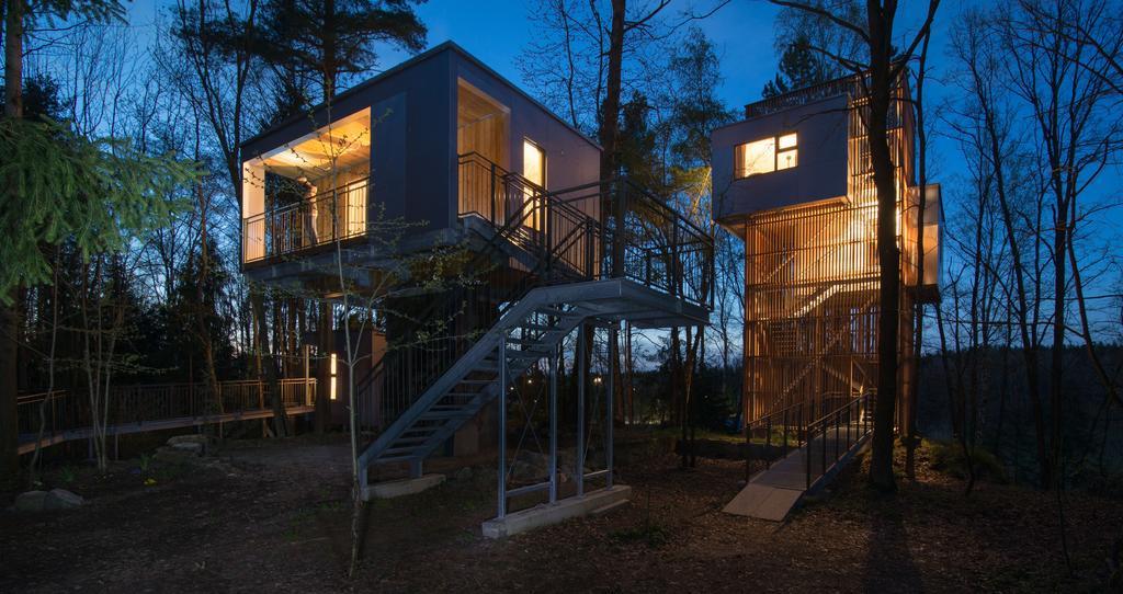 Baumhaus Lodge Schrems Schrems  المظهر الخارجي الصورة